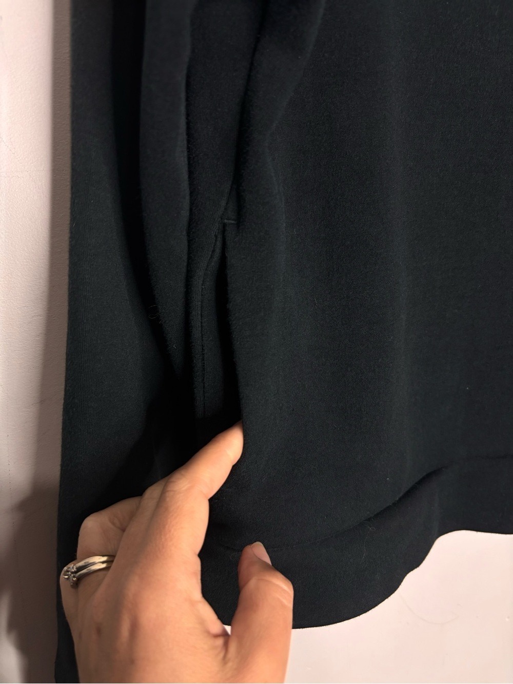 Lolë Banff Constance Black Hoodie with Pockets, size XS - Picture 4 of 12